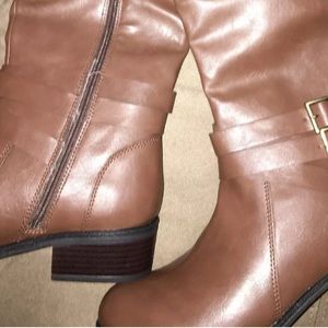 Women’s Arizona “Denmark” Boots size 9